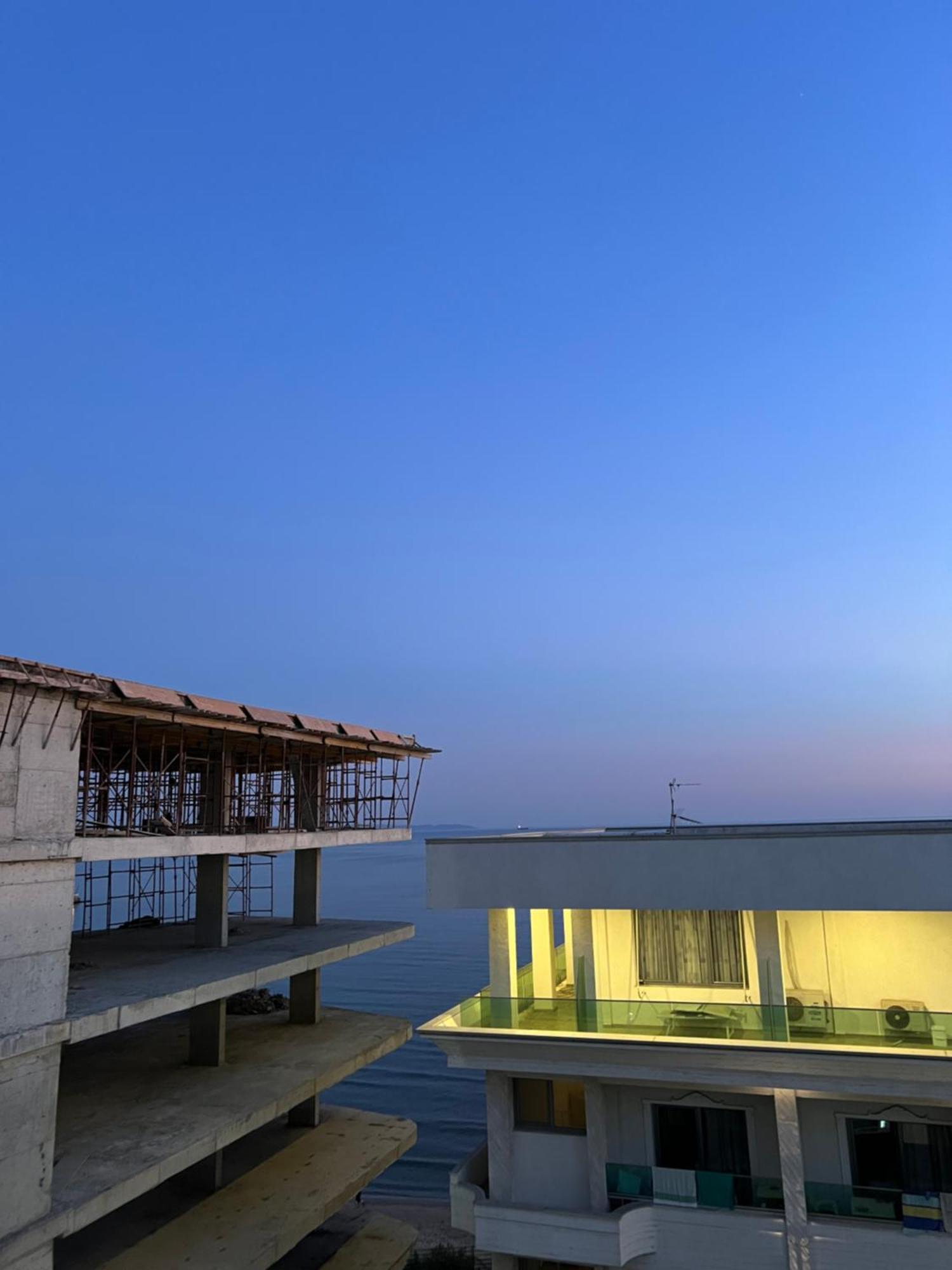 Jur Apartment Durrës 外观 照片